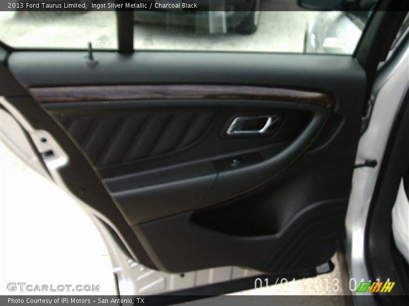 Ingot Silver Metallic / Charcoal Black 2013 Ford Taurus Limited