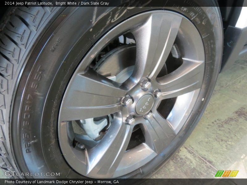 Bright White / Dark Slate Gray 2014 Jeep Patriot Latitude