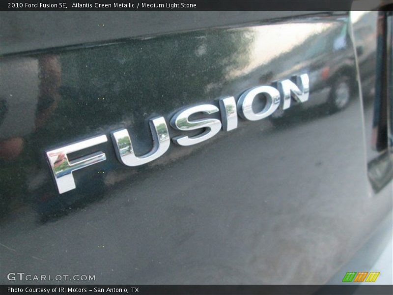 Atlantis Green Metallic / Medium Light Stone 2010 Ford Fusion SE
