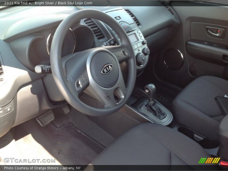 Bright Silver / Black Soul Logo Cloth 2011 Kia Soul +
