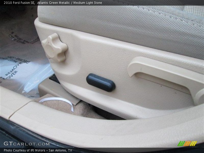 Atlantis Green Metallic / Medium Light Stone 2010 Ford Fusion SE