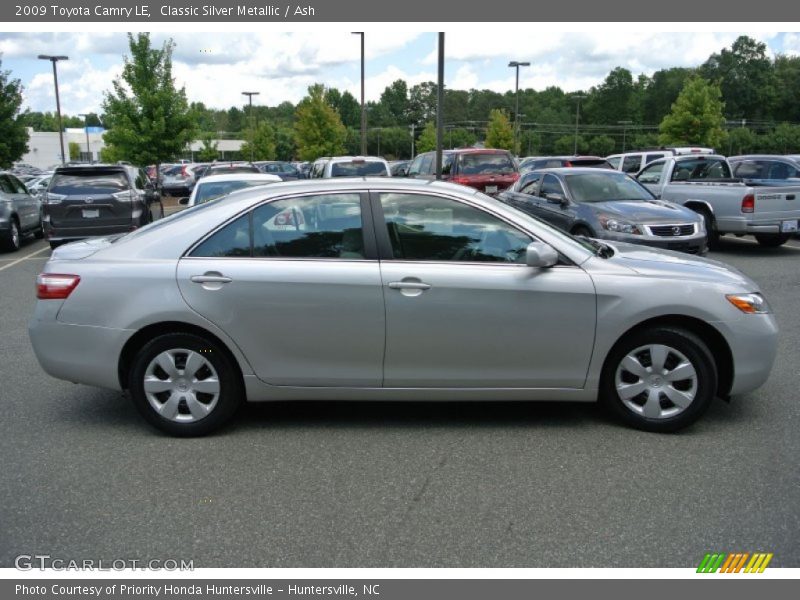 Classic Silver Metallic / Ash 2009 Toyota Camry LE