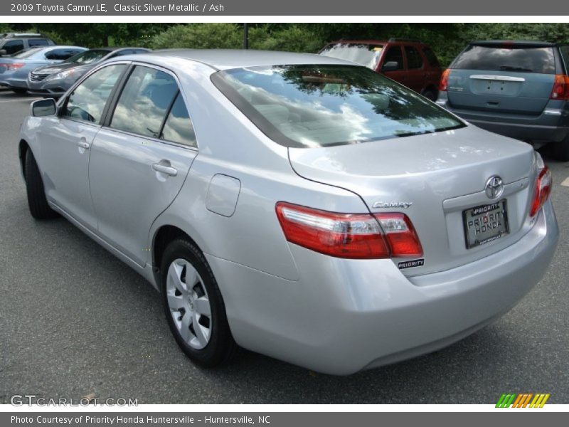 Classic Silver Metallic / Ash 2009 Toyota Camry LE