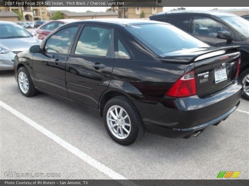Pitch Black / Charcoal/Light Flint 2007 Ford Focus ZX4 SES Sedan