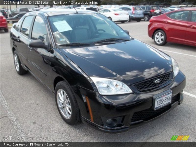 Pitch Black / Charcoal/Light Flint 2007 Ford Focus ZX4 SES Sedan