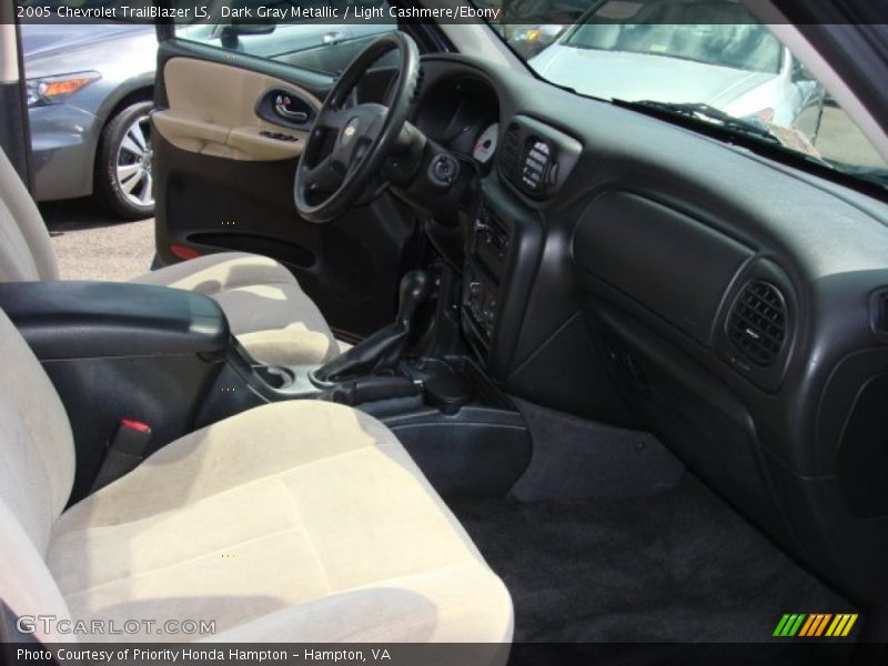 Dark Gray Metallic / Light Cashmere/Ebony 2005 Chevrolet TrailBlazer LS