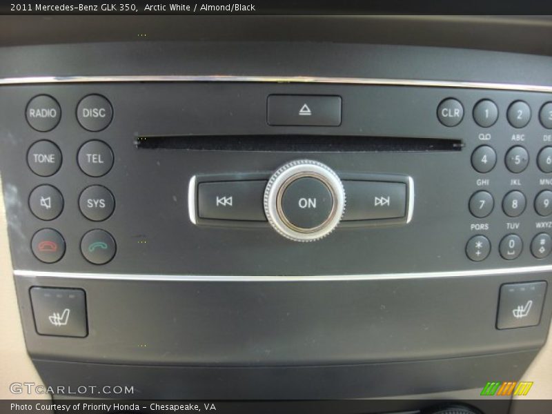 Arctic White / Almond/Black 2011 Mercedes-Benz GLK 350