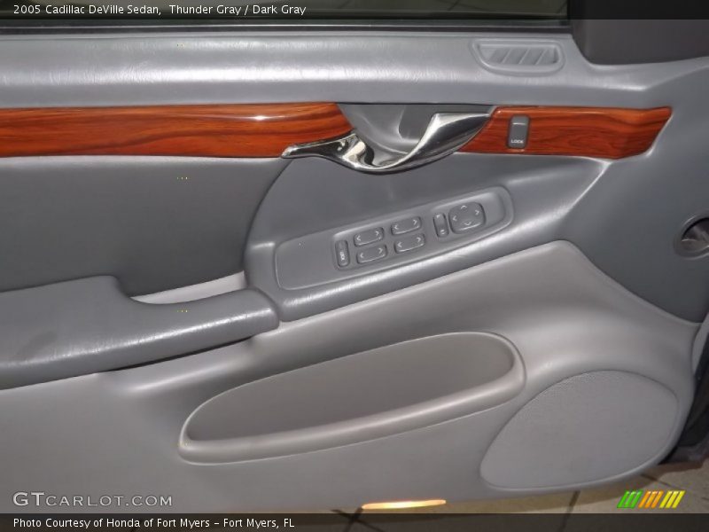 Thunder Gray / Dark Gray 2005 Cadillac DeVille Sedan
