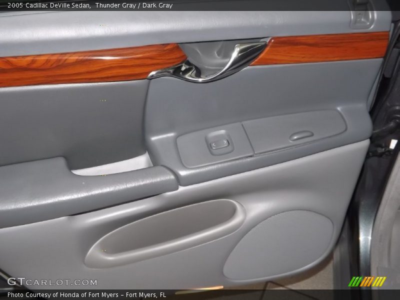 Thunder Gray / Dark Gray 2005 Cadillac DeVille Sedan