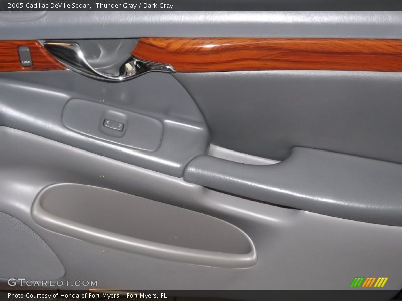 Thunder Gray / Dark Gray 2005 Cadillac DeVille Sedan