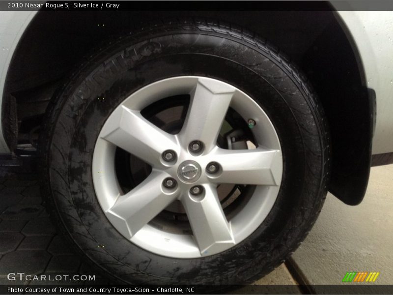 Silver Ice / Gray 2010 Nissan Rogue S