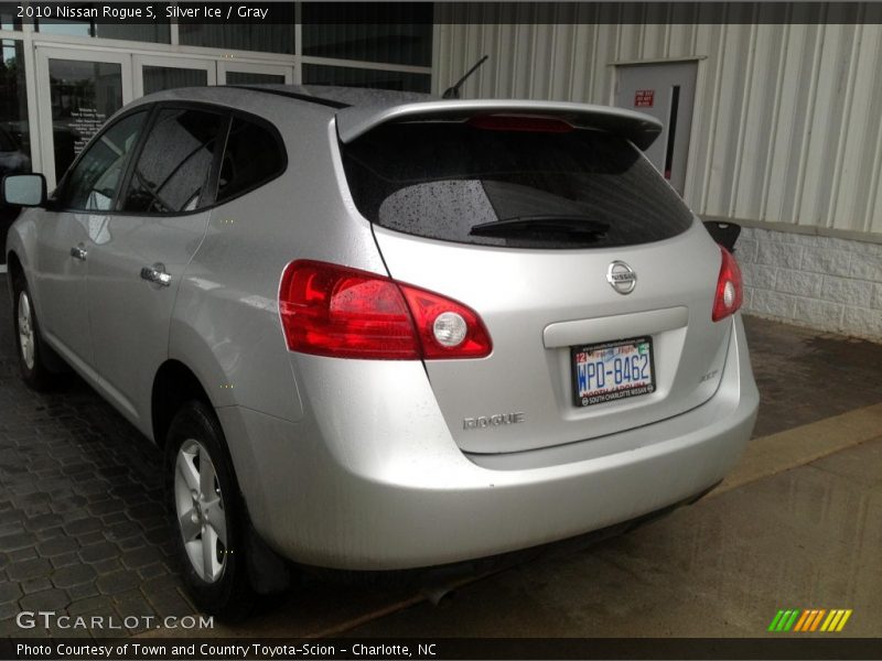 Silver Ice / Gray 2010 Nissan Rogue S