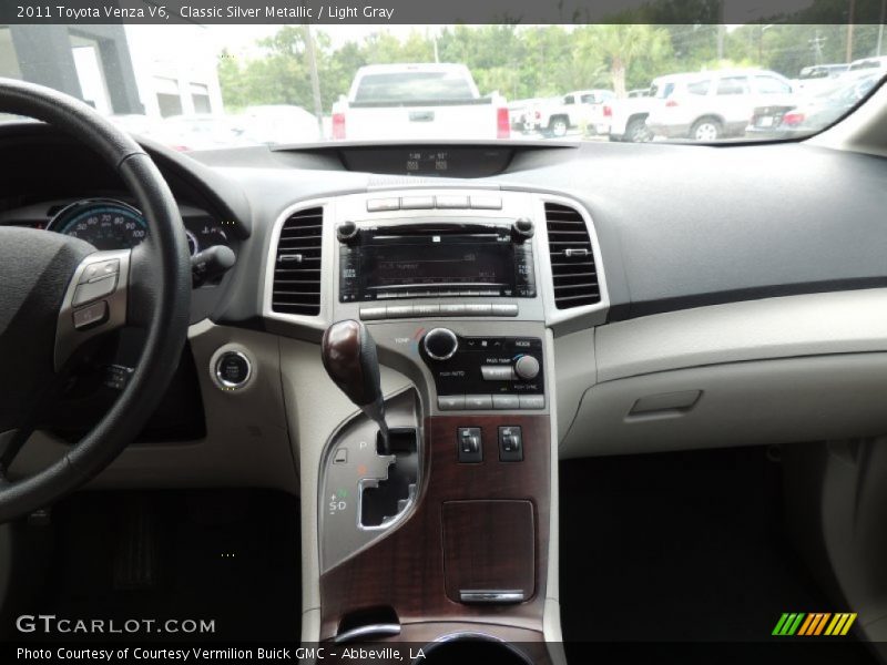 Classic Silver Metallic / Light Gray 2011 Toyota Venza V6