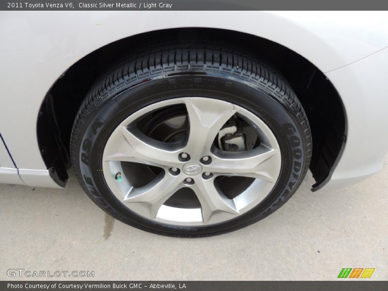 Classic Silver Metallic / Light Gray 2011 Toyota Venza V6