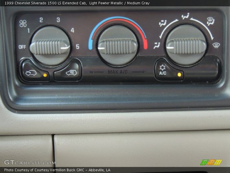 Controls of 1999 Silverado 1500 LS Extended Cab