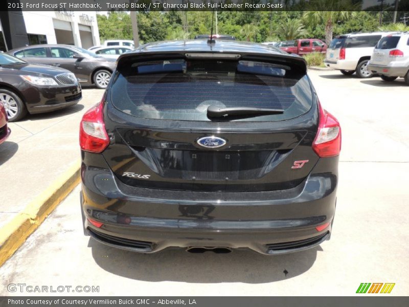 Tuxedo Black / ST Charcoal Black Full-Leather Recaro Seats 2013 Ford Focus ST Hatchback