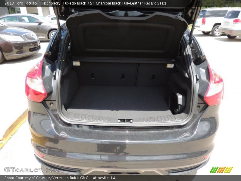 Tuxedo Black / ST Charcoal Black Full-Leather Recaro Seats 2013 Ford Focus ST Hatchback