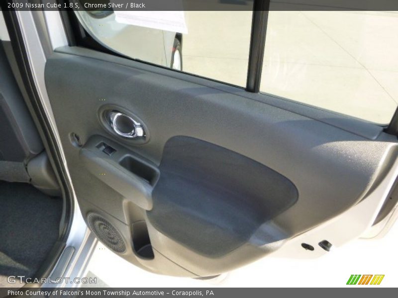 Chrome Silver / Black 2009 Nissan Cube 1.8 S