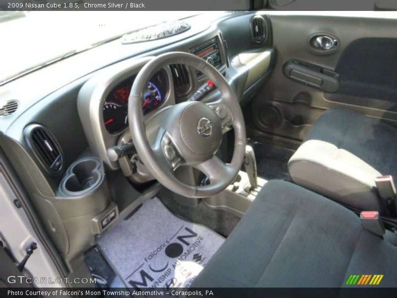 Chrome Silver / Black 2009 Nissan Cube 1.8 S