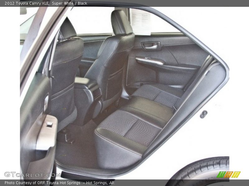 Super White / Black 2012 Toyota Camry XLE