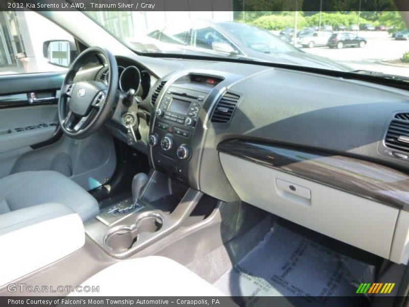 Titanium Silver / Gray 2012 Kia Sorento LX AWD