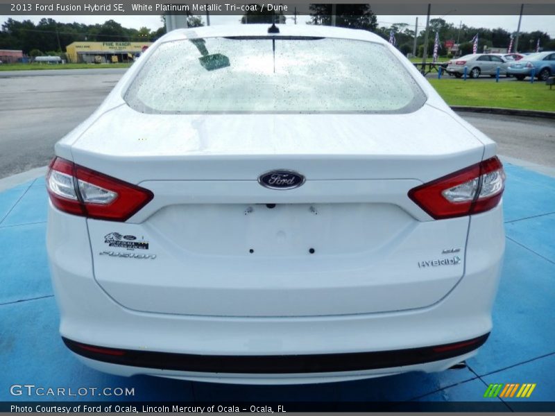 White Platinum Metallic Tri-coat / Dune 2013 Ford Fusion Hybrid SE