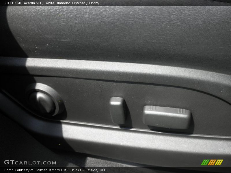 White Diamond Tintcoat / Ebony 2011 GMC Acadia SLT