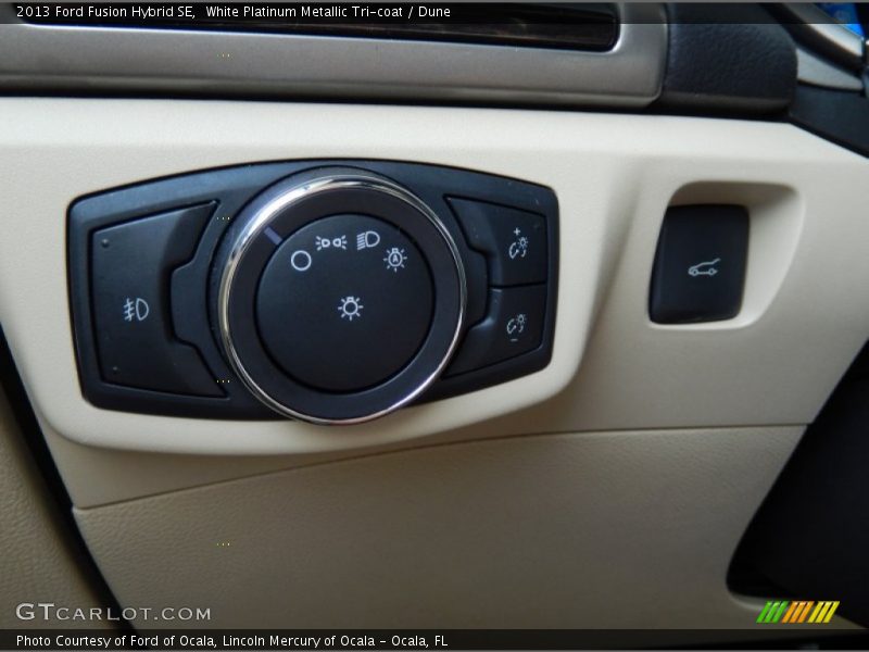 White Platinum Metallic Tri-coat / Dune 2013 Ford Fusion Hybrid SE