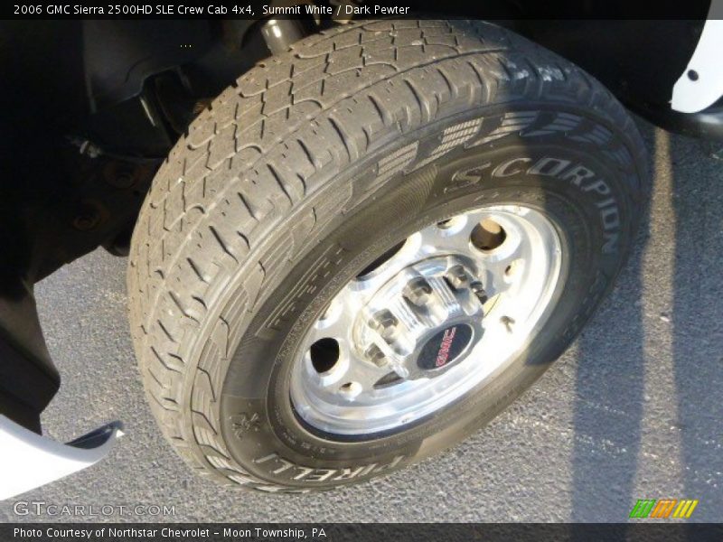 Summit White / Dark Pewter 2006 GMC Sierra 2500HD SLE Crew Cab 4x4
