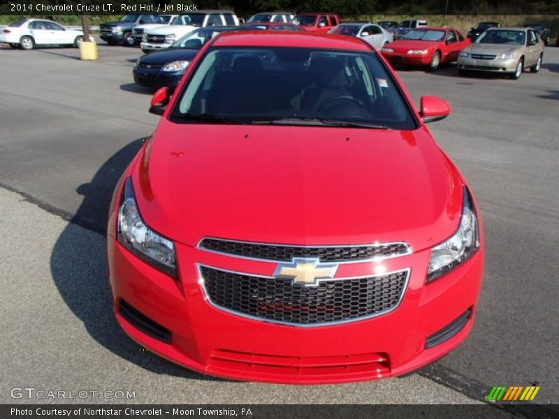 Red Hot / Jet Black 2014 Chevrolet Cruze LT