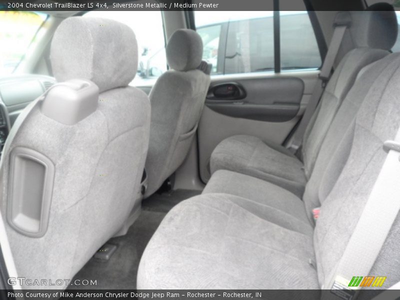 Silverstone Metallic / Medium Pewter 2004 Chevrolet TrailBlazer LS 4x4