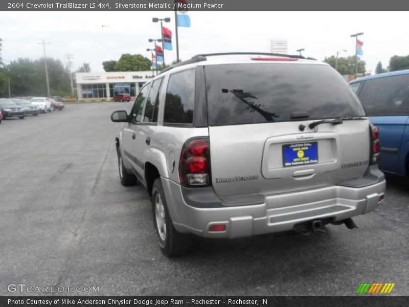 Silverstone Metallic / Medium Pewter 2004 Chevrolet TrailBlazer LS 4x4