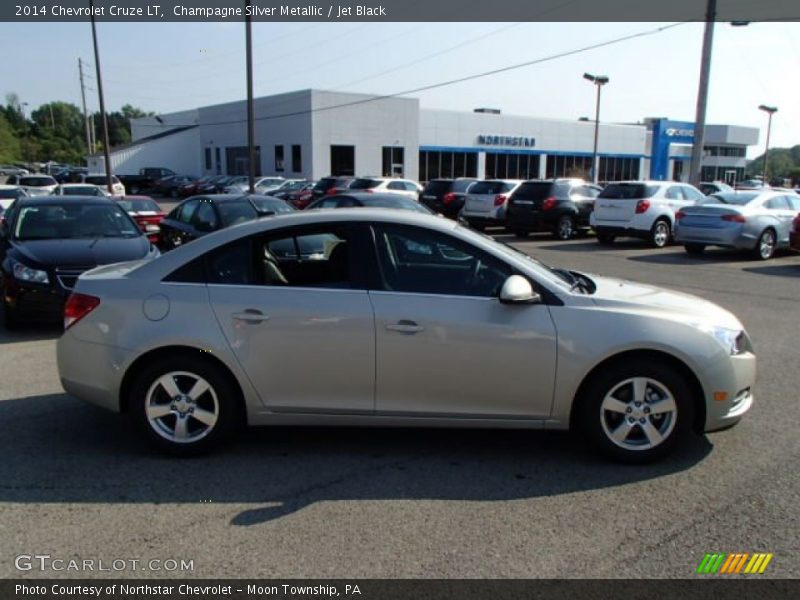 Champagne Silver Metallic / Jet Black 2014 Chevrolet Cruze LT