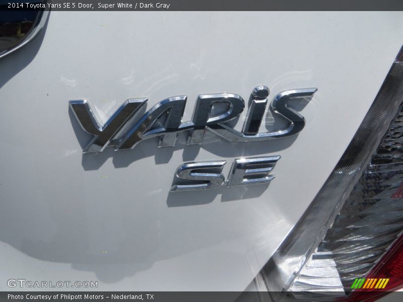  2014 Yaris SE 5 Door Logo