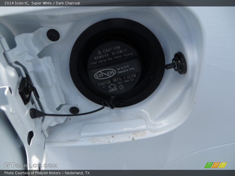 Super White / Dark Charcoal 2014 Scion tC
