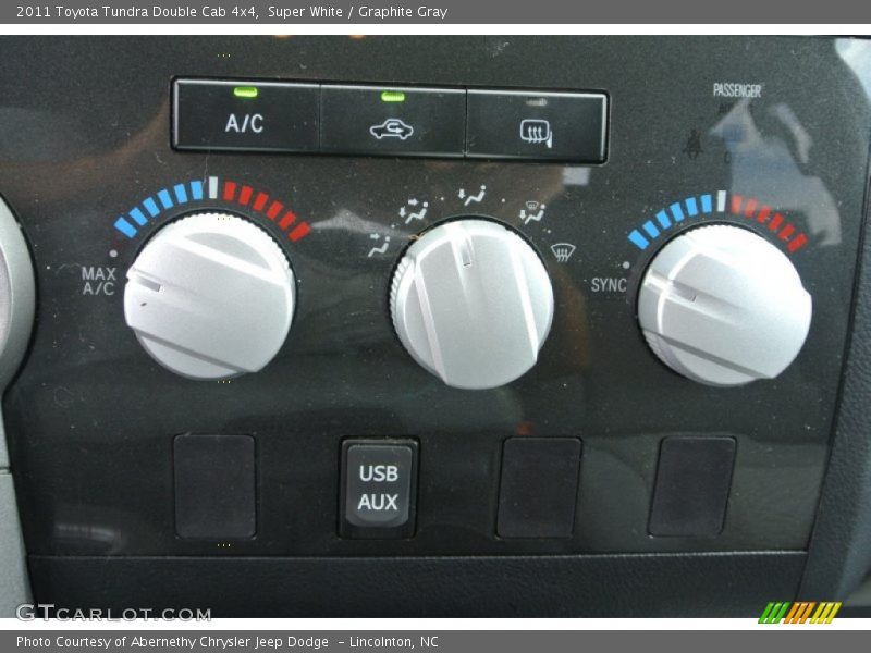 Super White / Graphite Gray 2011 Toyota Tundra Double Cab 4x4