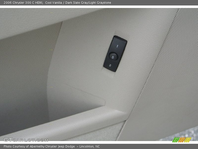 Cool Vanilla / Dark Slate Gray/Light Graystone 2006 Chrysler 300 C HEMI