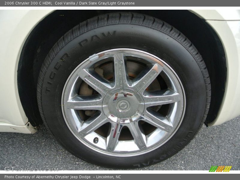  2006 300 C HEMI Wheel