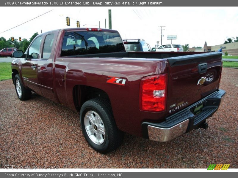 Deep Ruby Red Metallic / Light Titanium 2009 Chevrolet Silverado 1500 LT Extended Cab