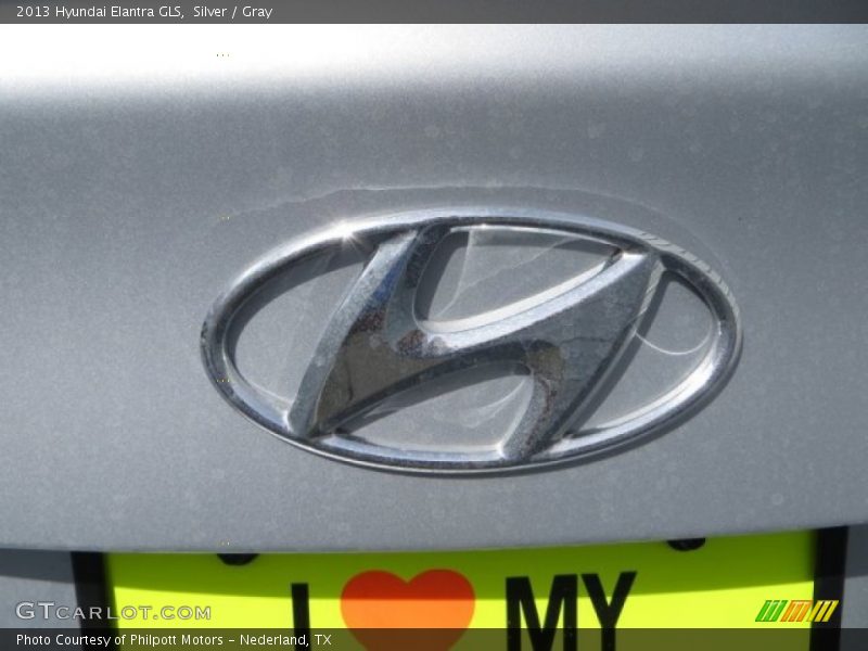 Silver / Gray 2013 Hyundai Elantra GLS
