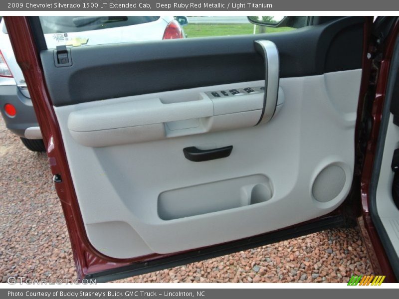 Deep Ruby Red Metallic / Light Titanium 2009 Chevrolet Silverado 1500 LT Extended Cab