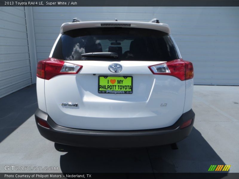 Super White / Ash 2013 Toyota RAV4 LE