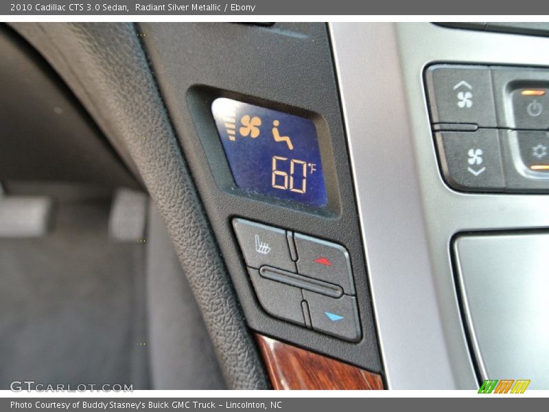 Controls of 2010 CTS 3.0 Sedan