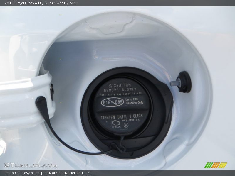 Super White / Ash 2013 Toyota RAV4 LE