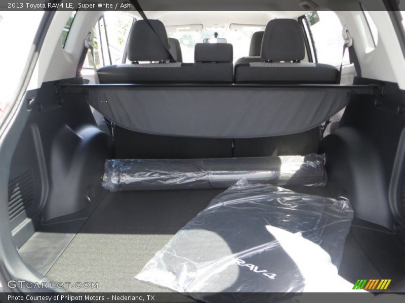 Super White / Ash 2013 Toyota RAV4 LE