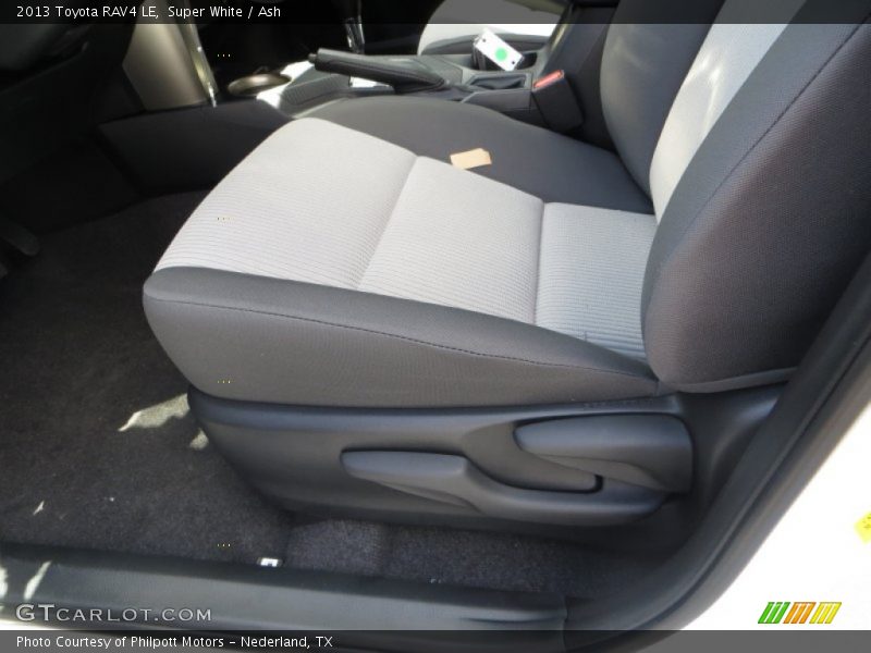 Super White / Ash 2013 Toyota RAV4 LE