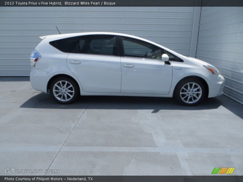 Blizzard White Pearl / Bisque 2013 Toyota Prius v Five Hybrid