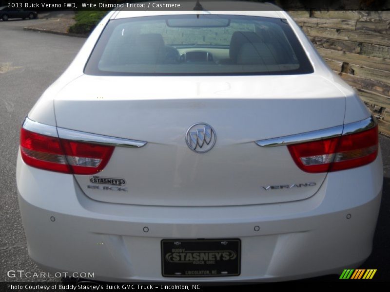 White Diamond Tricoat / Cashmere 2013 Buick Verano FWD