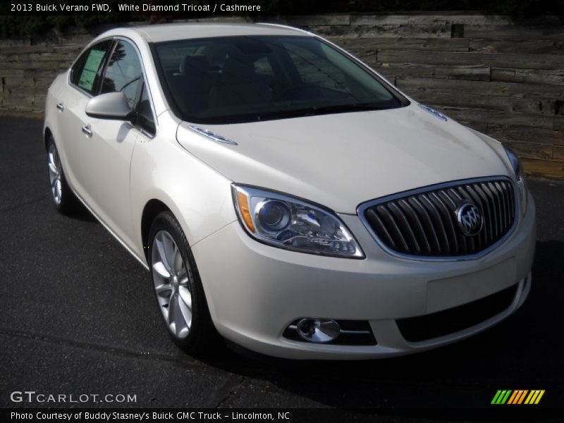 White Diamond Tricoat / Cashmere 2013 Buick Verano FWD