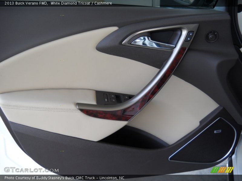 White Diamond Tricoat / Cashmere 2013 Buick Verano FWD